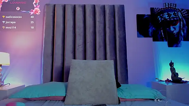 Jenn_Owens's cam snapshot