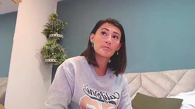 SharisWillian live sex cam