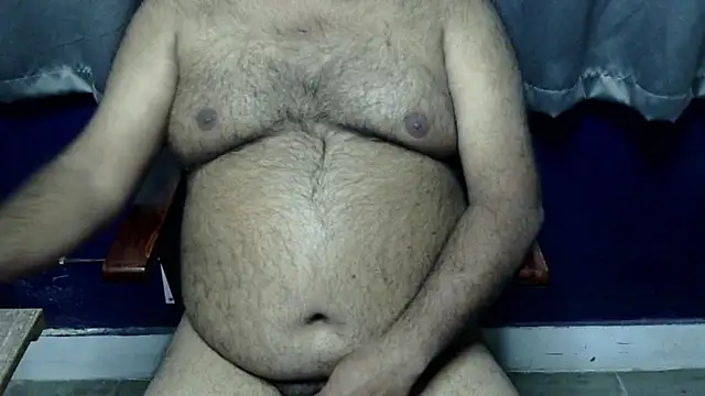 hairysubcub_70's cam snapshot