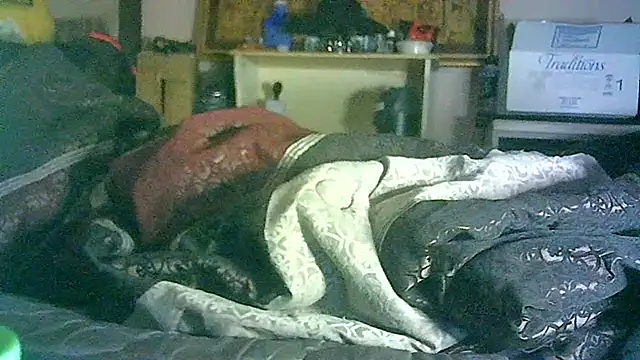 ON3YOULLN3VER_FIR3's cam snapshot