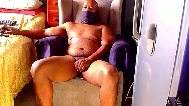 CharlesBlk-79 live sex cam