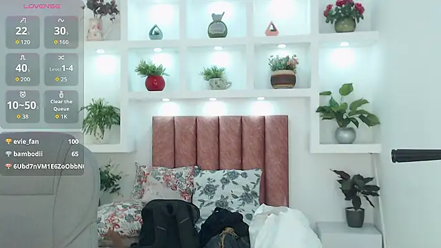 Milaa_Star_'s cam snapshot