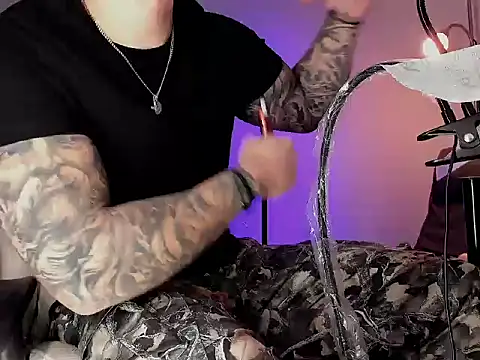 uptomatty live sex cam