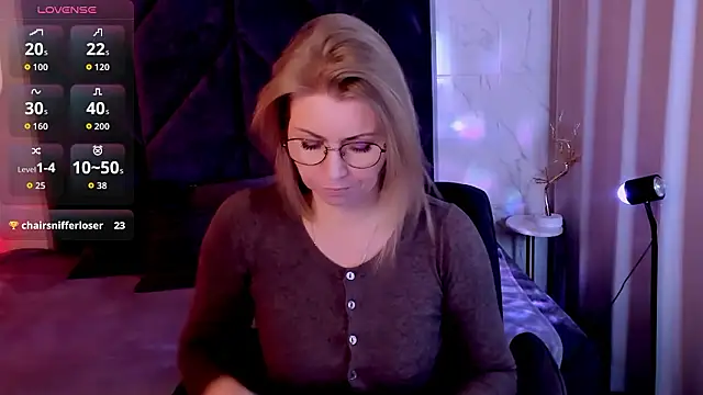 Annie_Light's cam snapshot