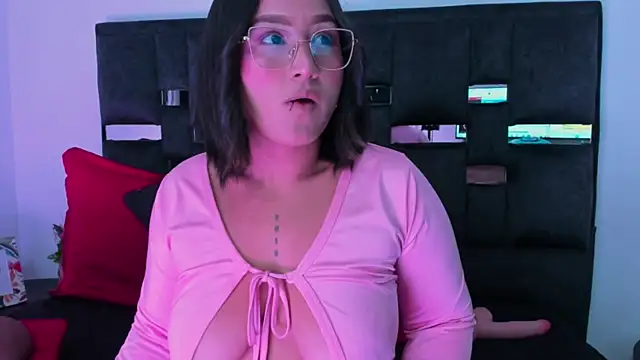 SussySunny_'s cam snapshot