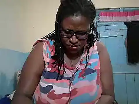 sexy_bigboobss's cam snapshot