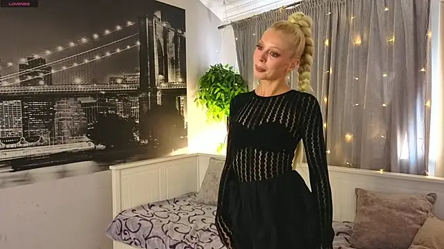 LanaReals's cam snapshot