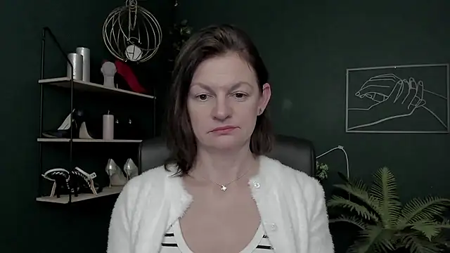 VivianWILD's cam snapshot