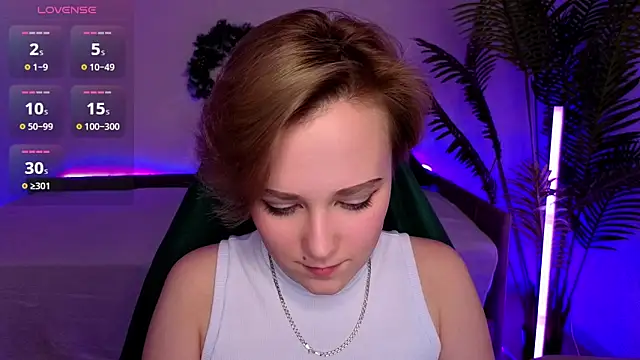 Ellie_Heavenly's cam snapshot