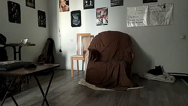 Huntall77 live sex cam