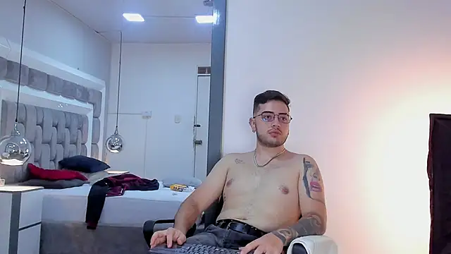 Ethan_Greys live sex cam