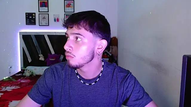 Sebasxxl12 live sex cam