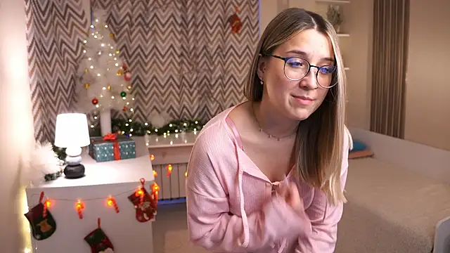 DarelleFaux live sex cam