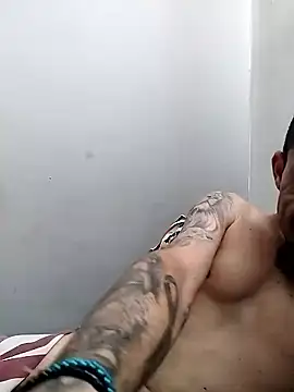Neguinho81 live sex cam