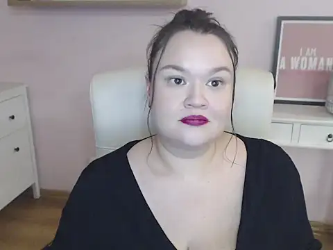 HollyDanceSoul's cam snapshot