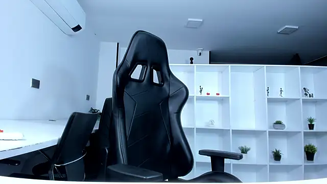 megan_bigboobs_'s cam snapshot