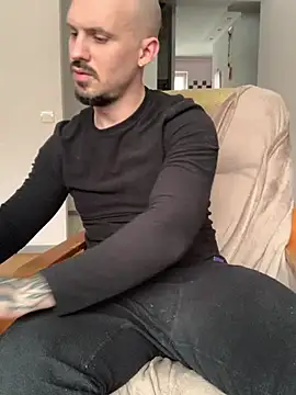 AssHunter4k live sex cam