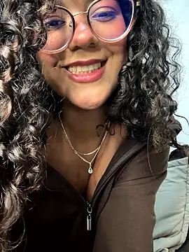 CaroBeach live sex cam