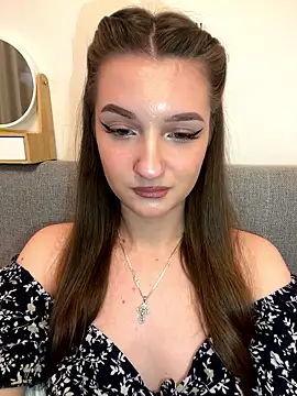 AdelinaEmber live sex cam