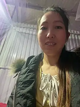 Huong-Ly's cam snapshot