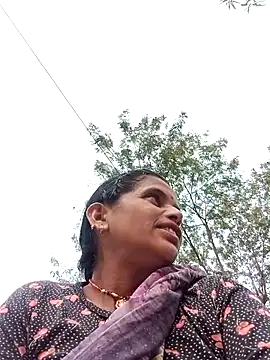 Manvi_hote's cam snapshot