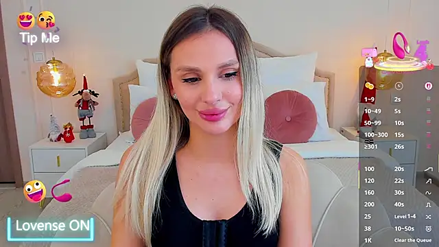 MissLoou's cam snapshot