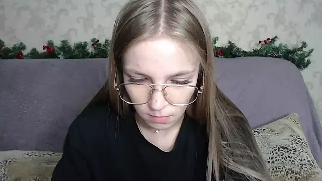 HitGyrl's cam snapshot