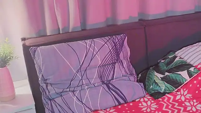 Leyla_crsh's cam snapshot