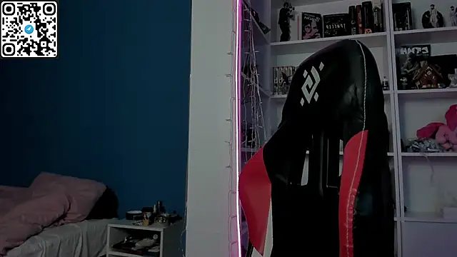 Holy_Mistress_S's cam snapshot