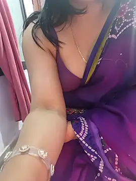 roshni_agrawal0's cam snapshot