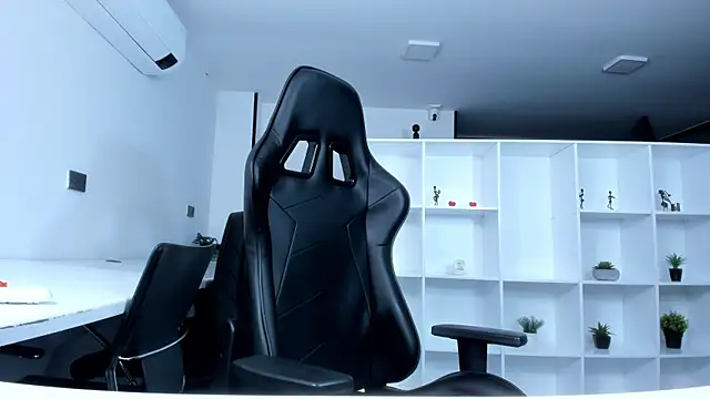 megan_bigboobs_'s cam snapshot