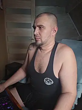 Foxyshaved live sex cam