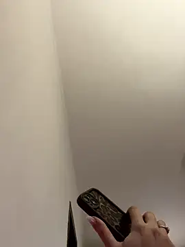 MissGinax's cam snapshot