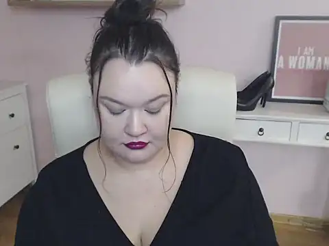 HollyDanceSoul's cam snapshot