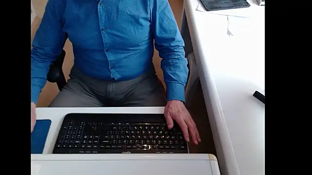 dutchpornking live sex cam