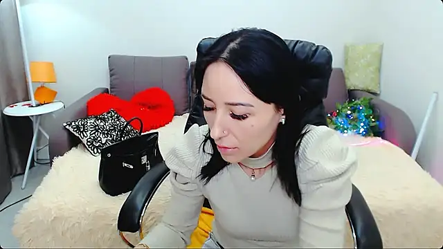 BURNING-BRUNETKA's cam snapshot