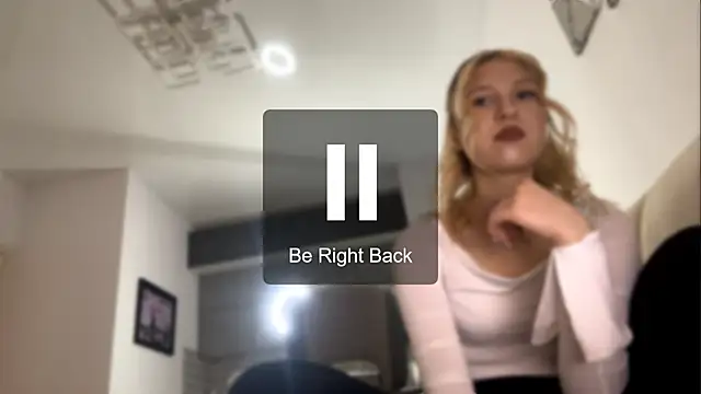 DozyLagging's cam snapshot