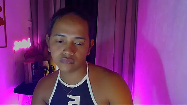 Lorainnelustts live sex cam