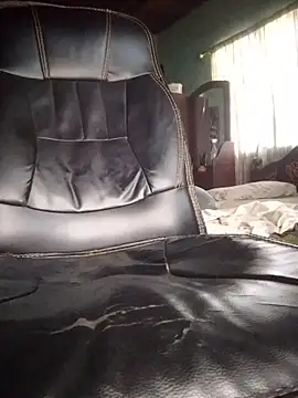 Naughty_Ratty's cam snapshot