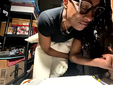 wynterheat live sex cam