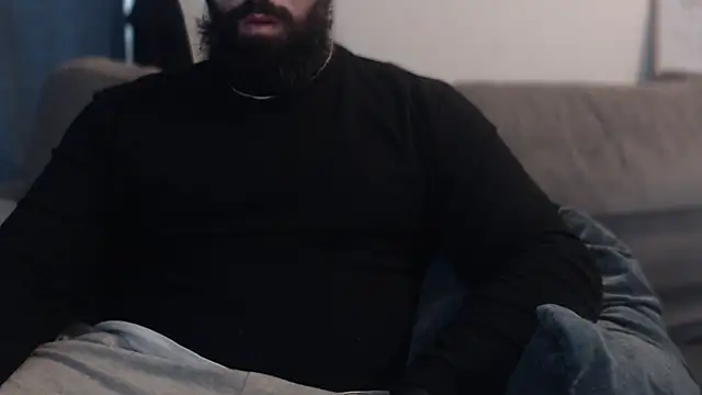 hugemachohandsome's cam snapshot