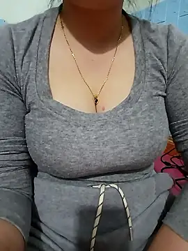 Tulip_Giang live sex cam