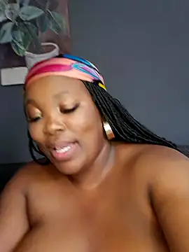 SWEETDOLLY29XX live sex cam