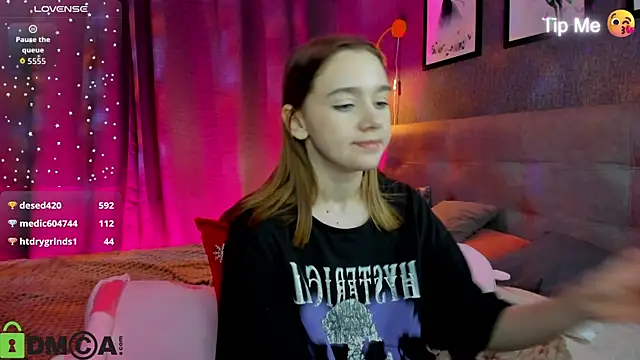 Lesi_Moonie01's cam snapshot