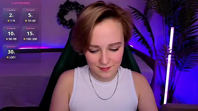 Ellie_Heavenly's cam snapshot