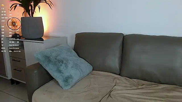 HloeChic live sex cam