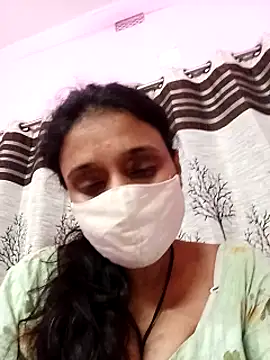 Gullapi live sex cam