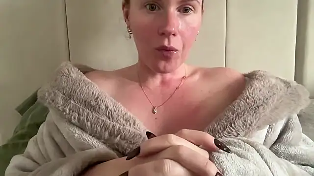 redheadrosie69's cam snapshot