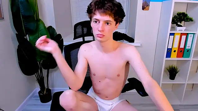 LukeSweet's cam snapshot