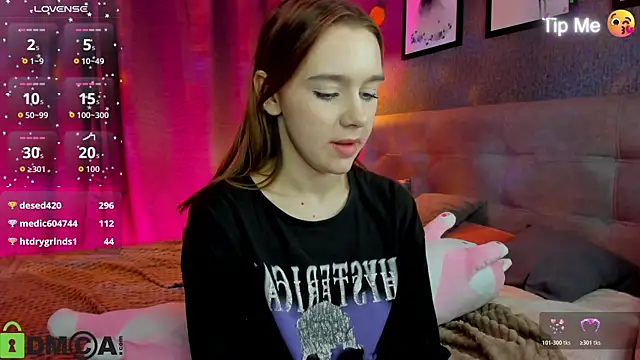 Lesi_Moonie01's cam snapshot